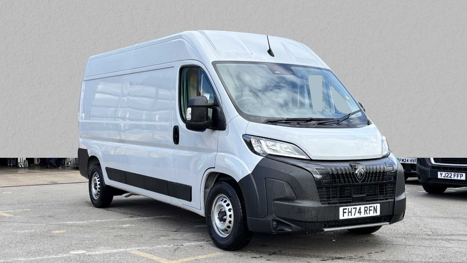 Main listing image - Peugeot Boxer