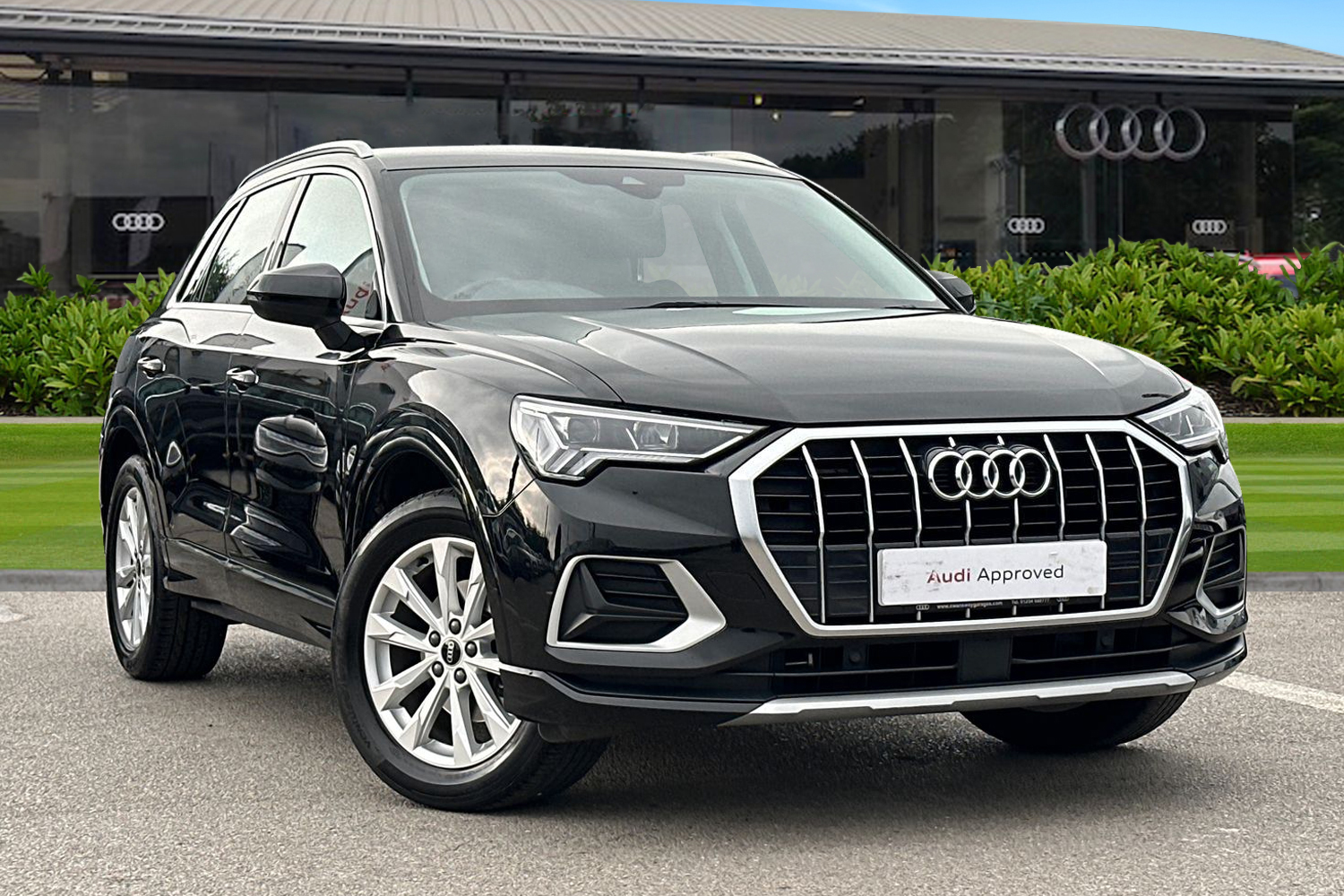 Main listing image - Audi Q3