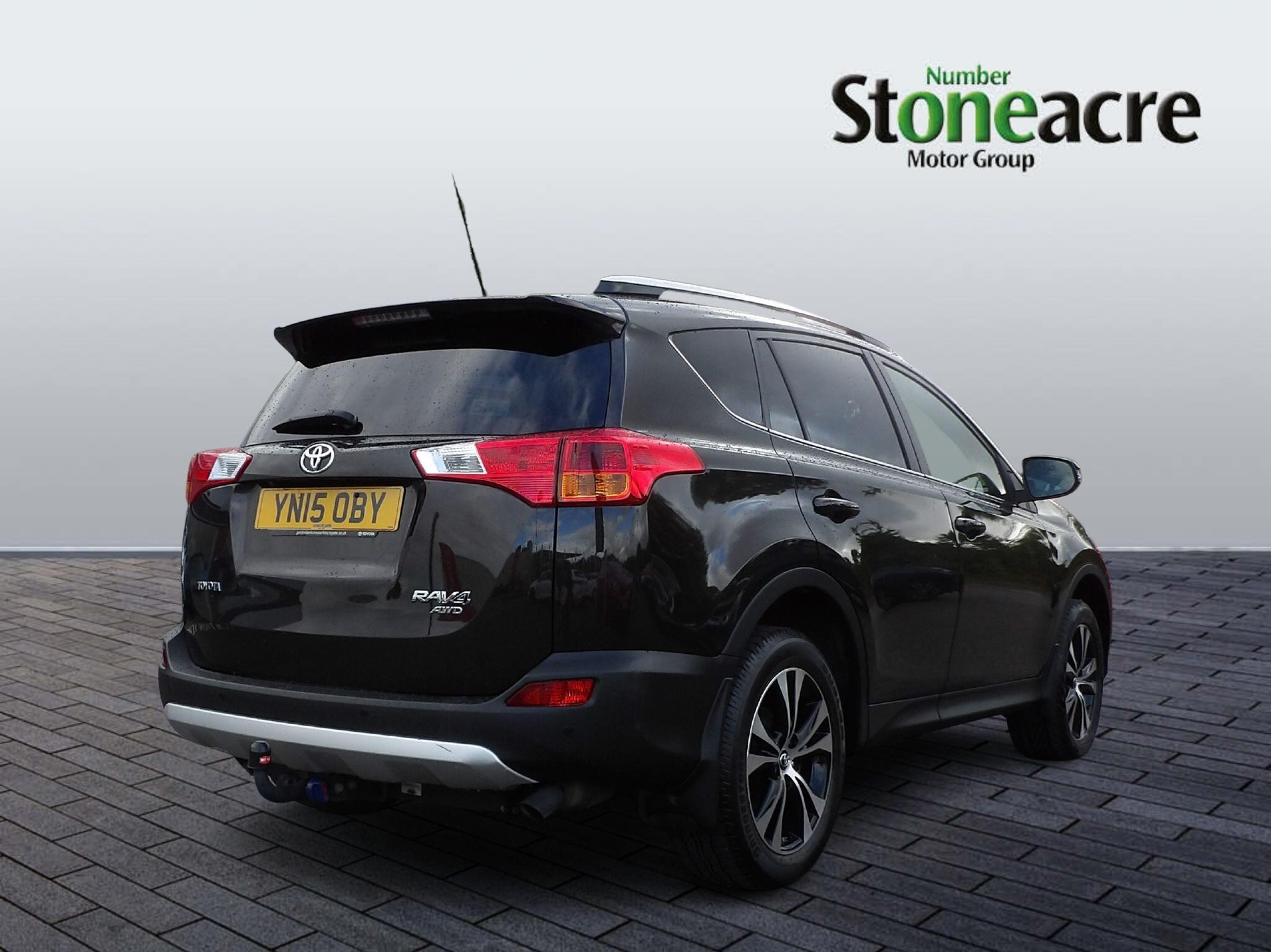 Main listing image - Toyota RAV4