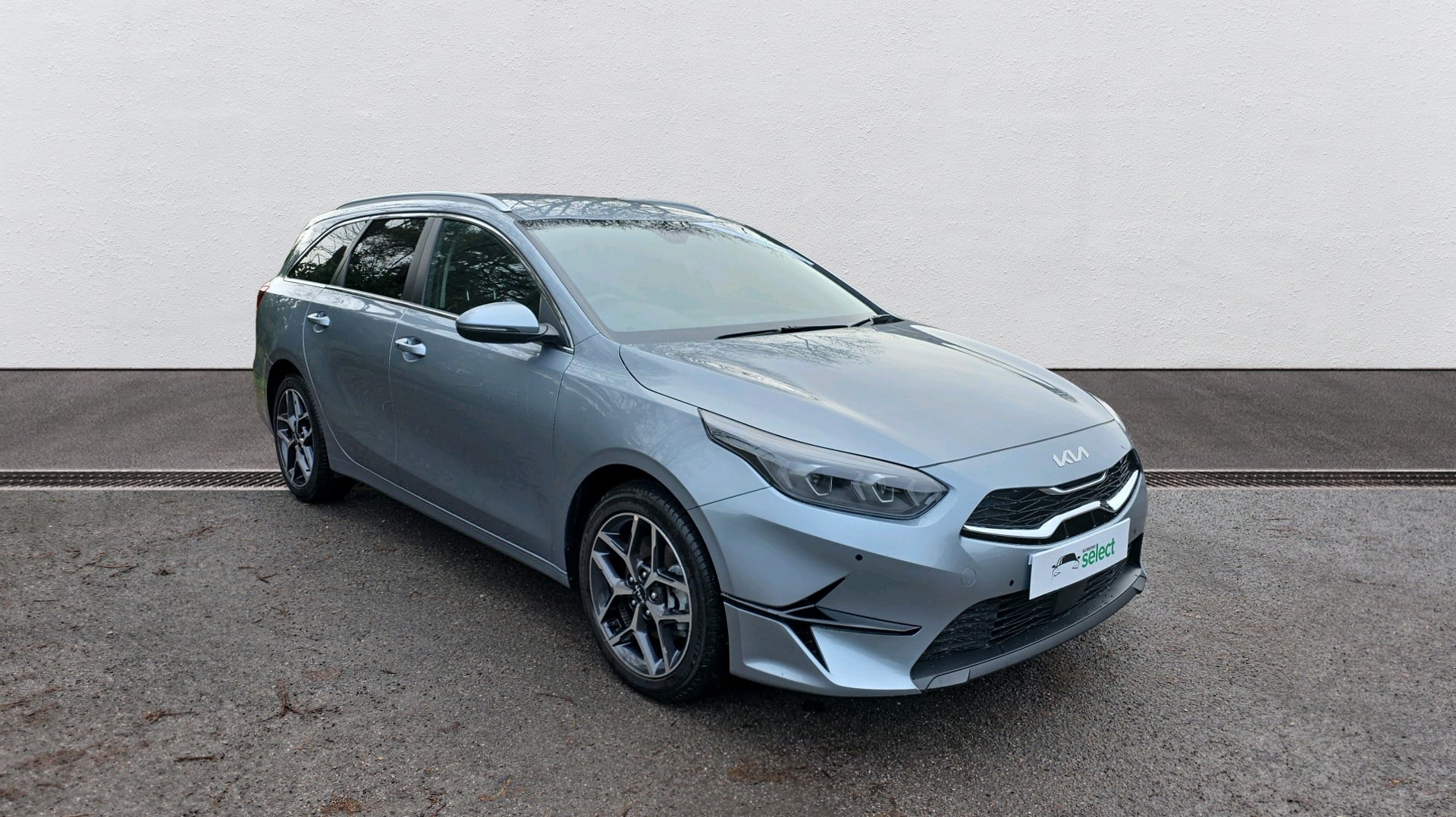 Main listing image - Kia Ceed SW