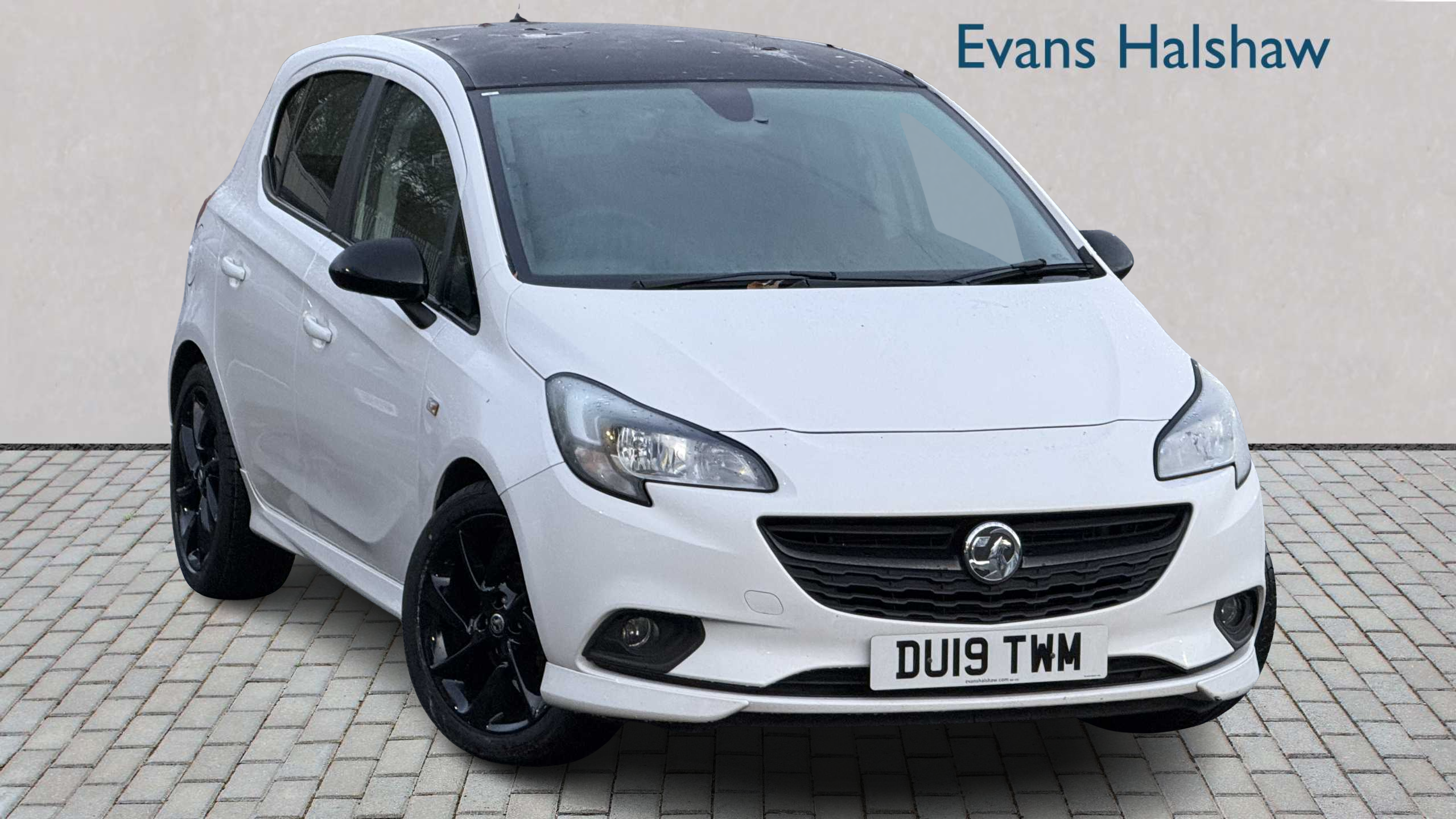 Main listing image - Vauxhall Corsa