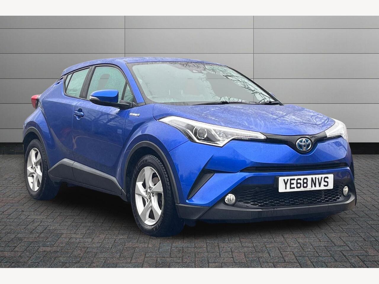 Main listing image - Toyota C-HR