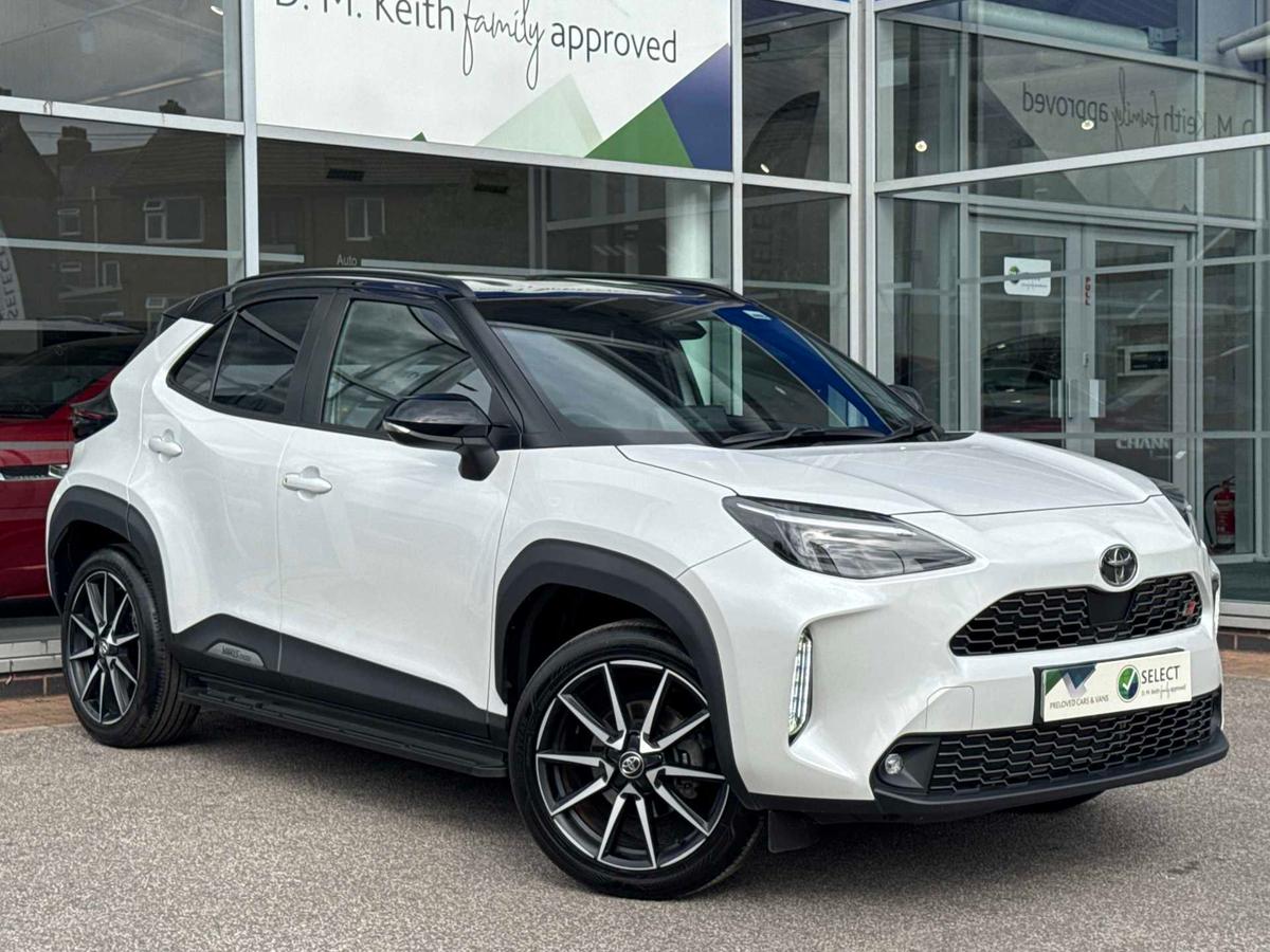 Main listing image - Toyota Yaris Cross