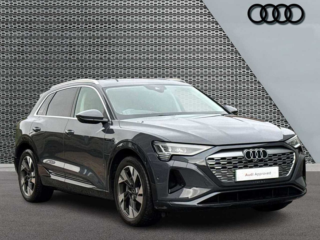 Main listing image - Audi Q8 e-tron