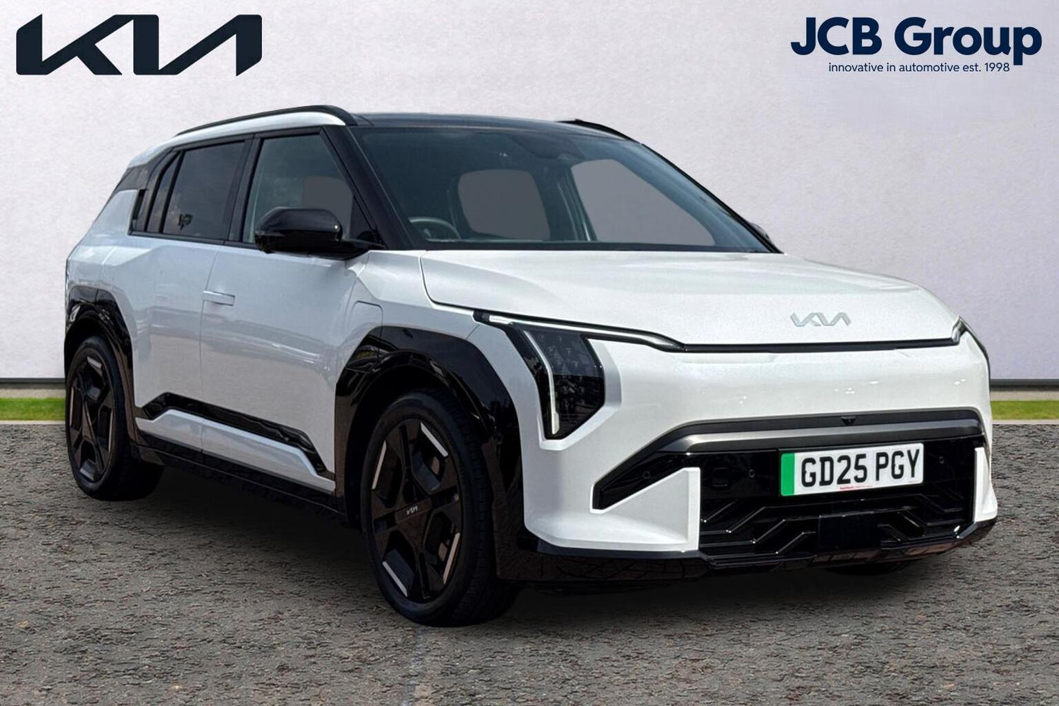Main listing image - Kia EV3