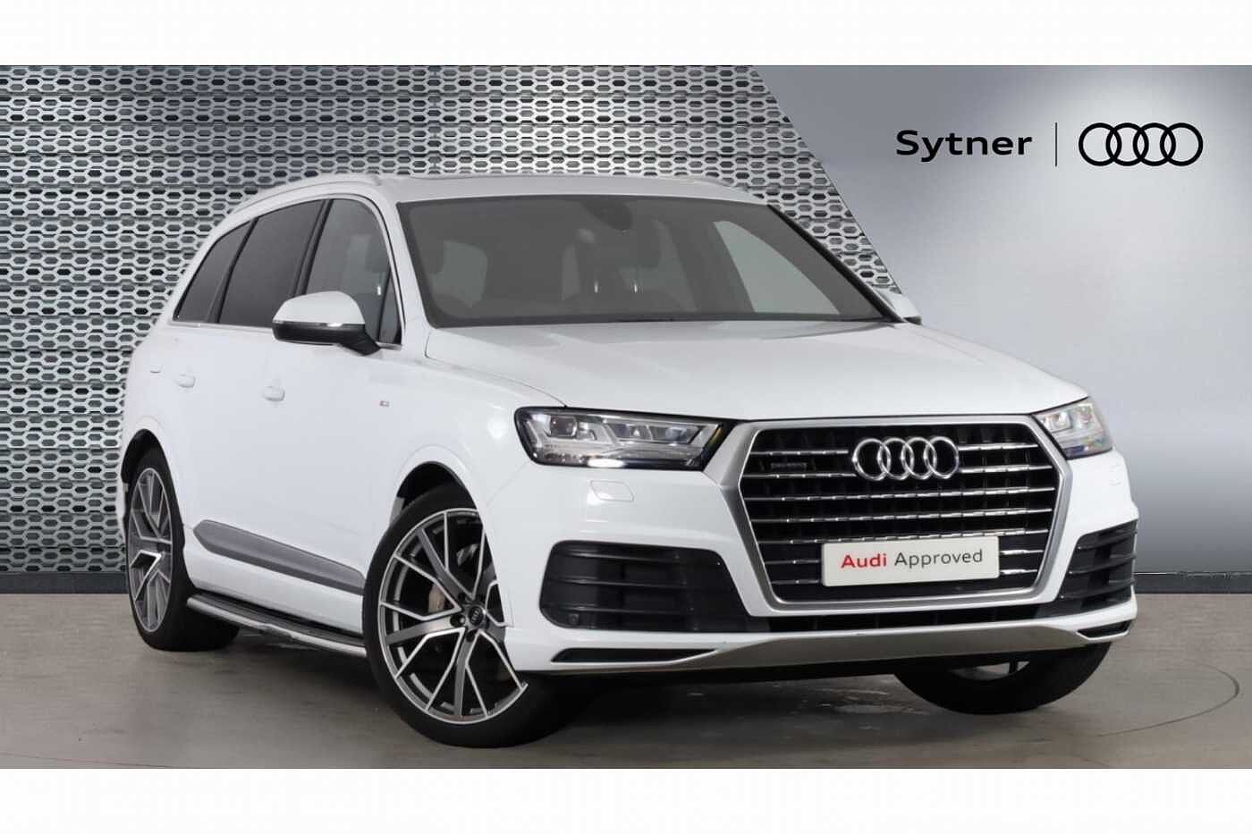 Main listing image - Audi Q7