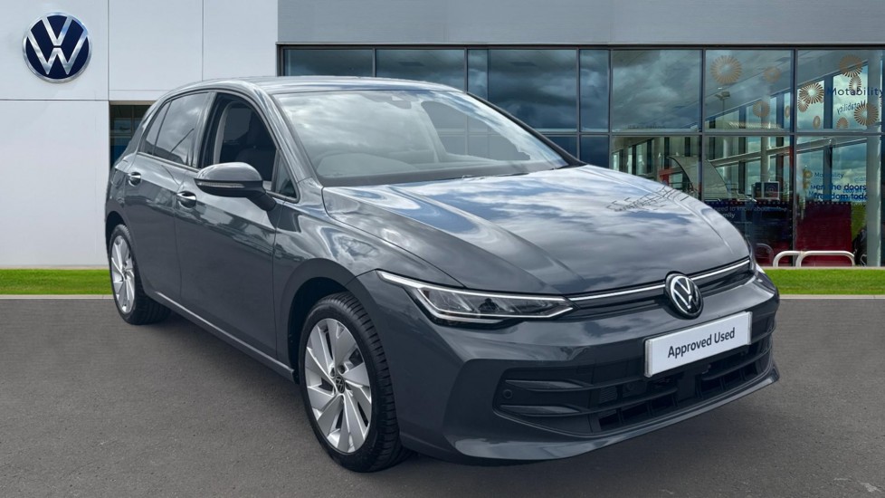 Main listing image - Volkswagen Golf