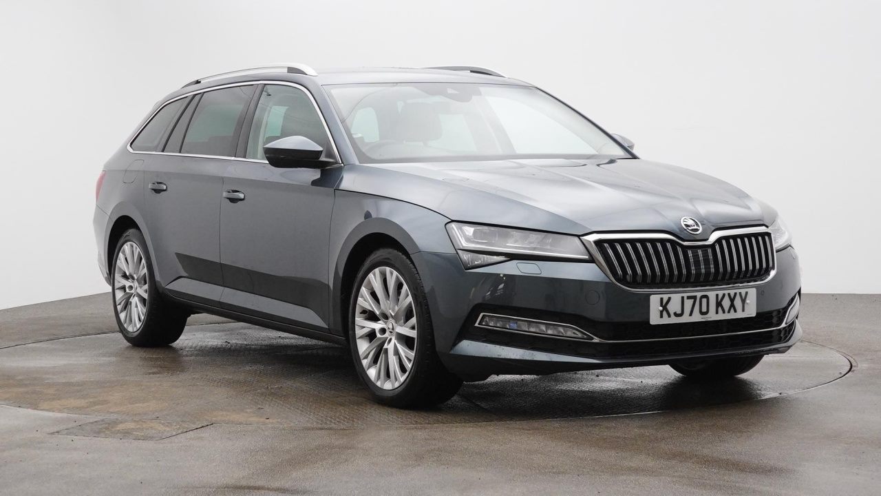 Main listing image - Skoda Superb Estate