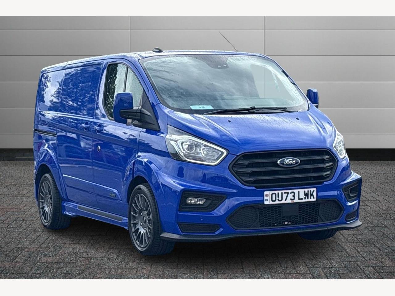 Main listing image - Ford Transit Custom