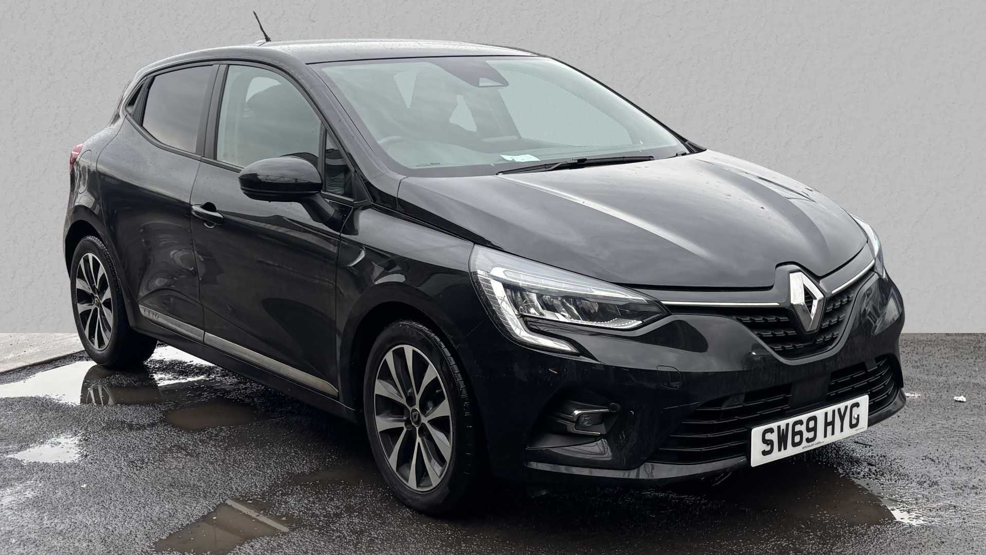 Main listing image - Renault Clio