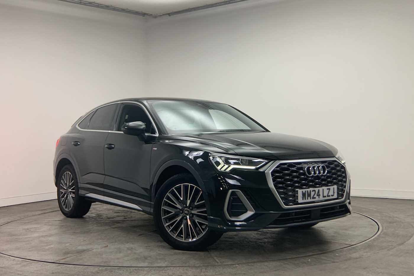 Main listing image - Audi Q3