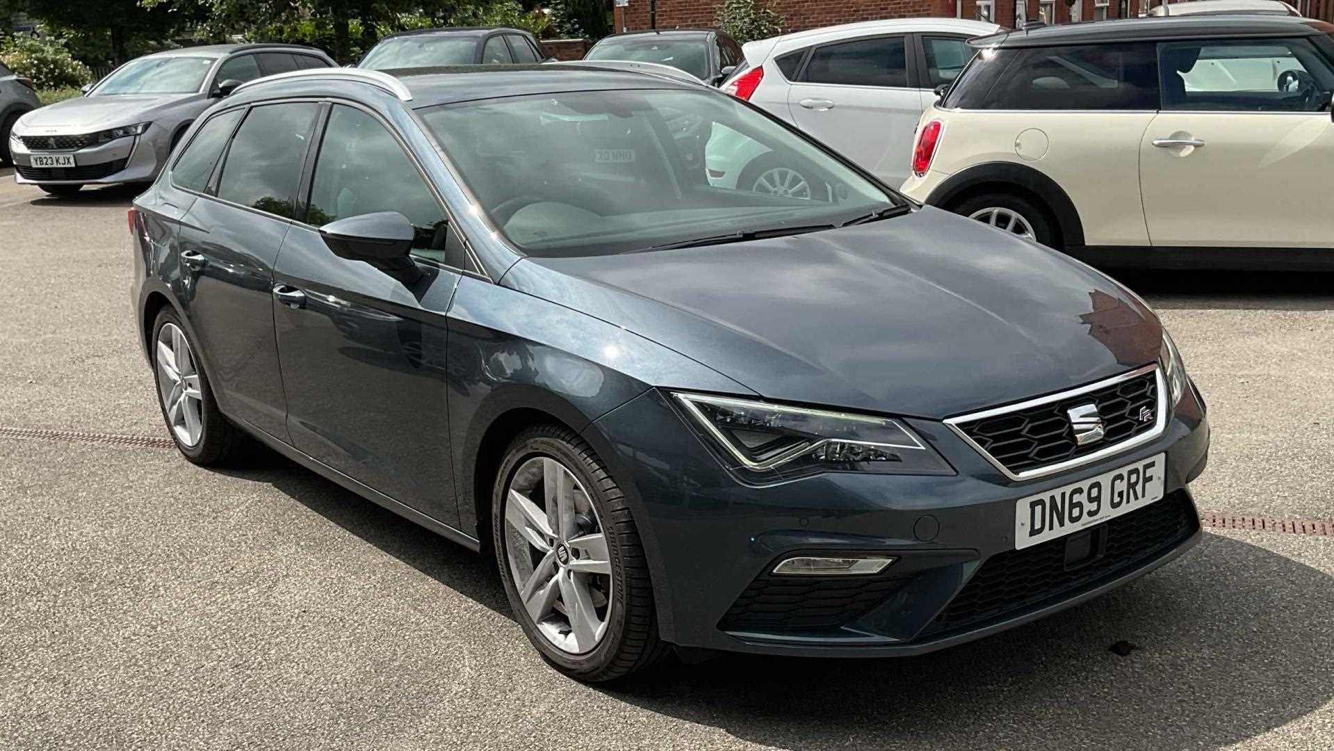 Main listing image - SEAT Leon ST