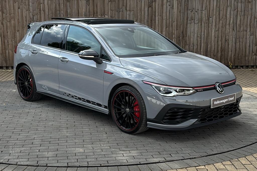 Main listing image - Volkswagen Golf GTI