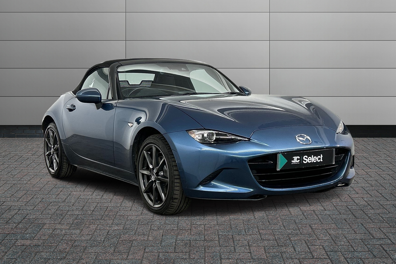 Main listing image - Mazda MX-5