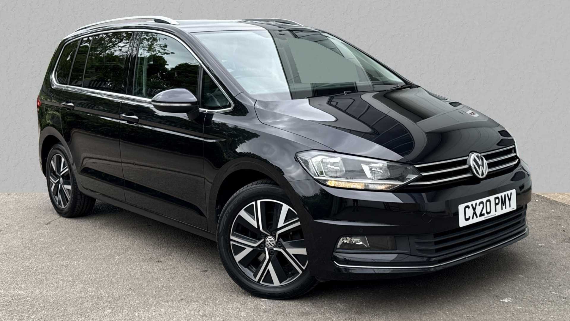 Main listing image - Volkswagen Touran