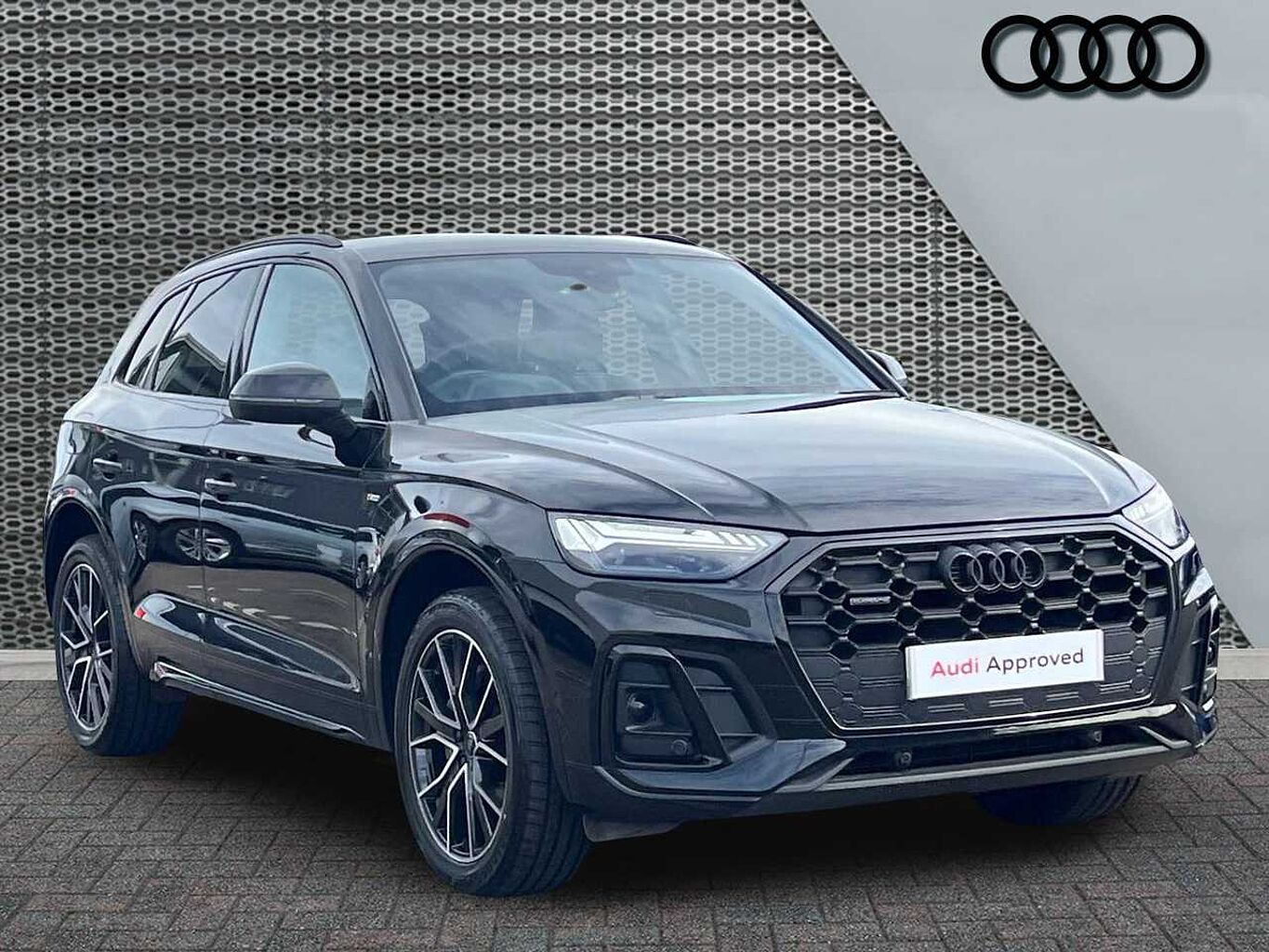 Main listing image - Audi Q5