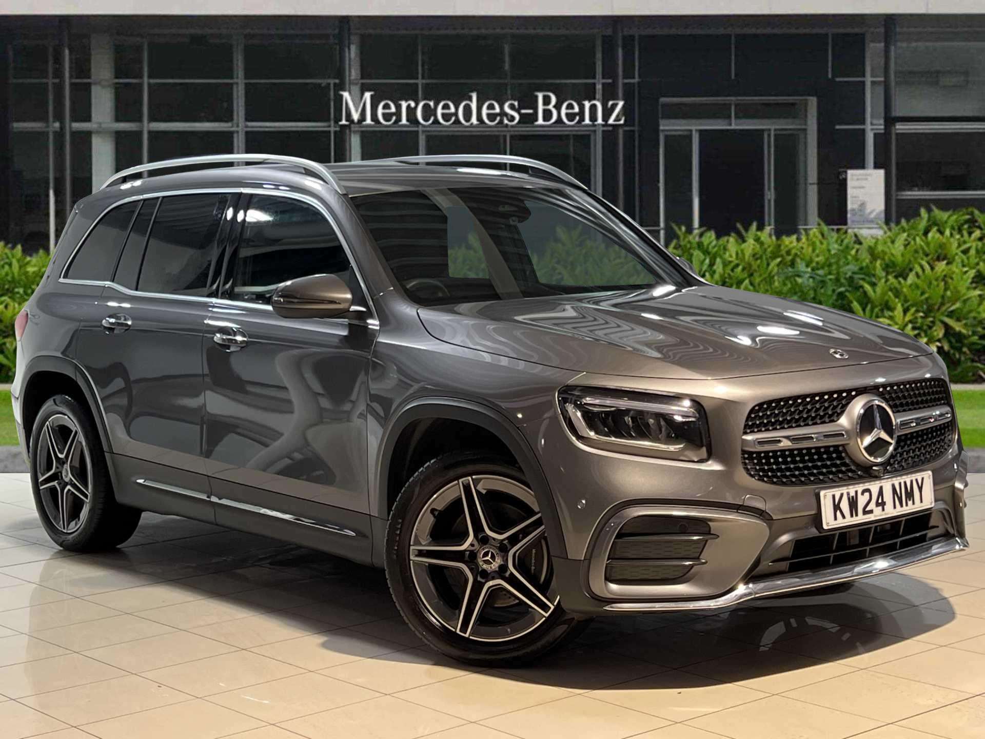 Main listing image - Mercedes-Benz GLB