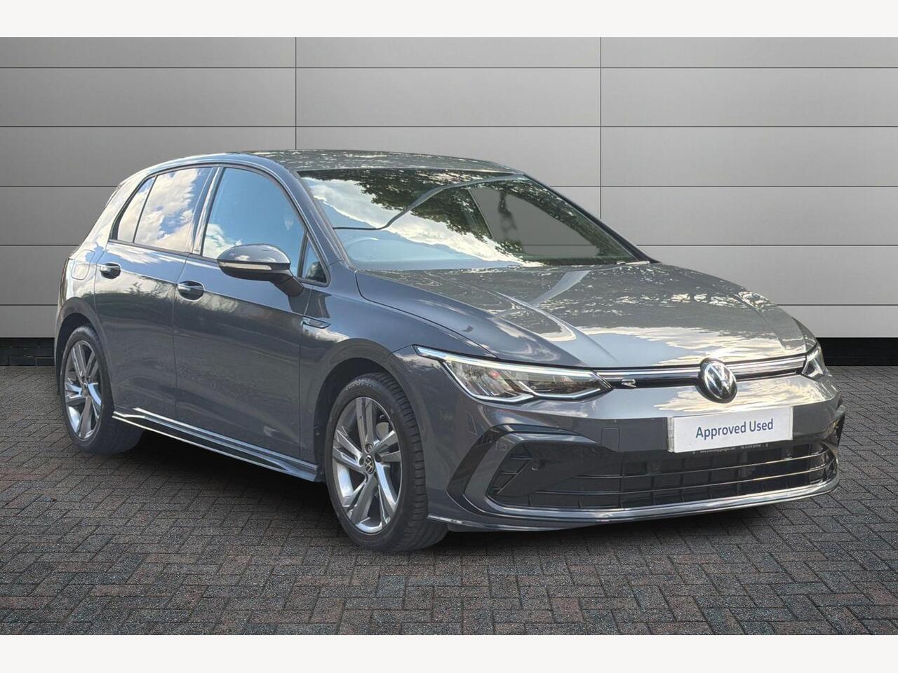 Main listing image - Volkswagen Golf