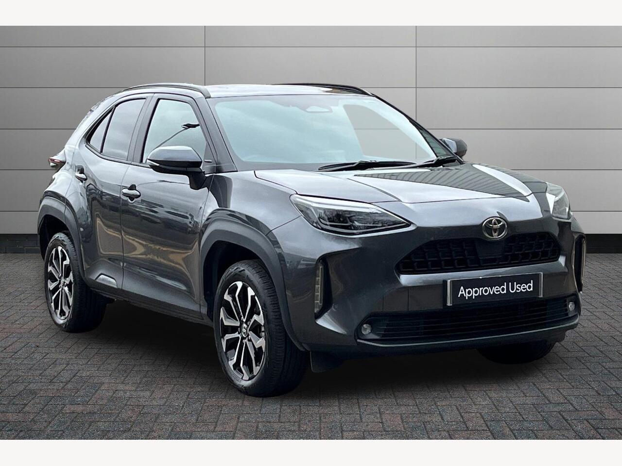 Main listing image - Toyota Yaris Cross