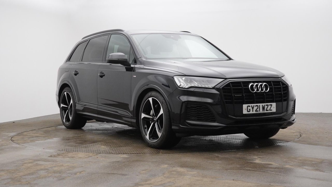 Main listing image - Audi Q7