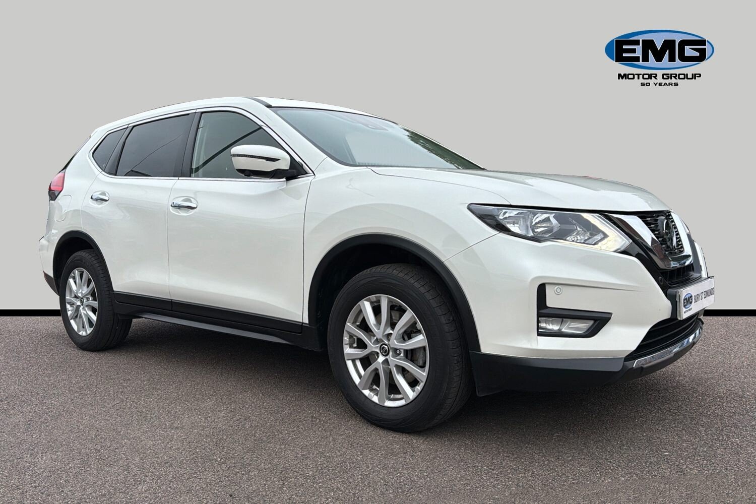 Main listing image - Nissan X-Trail