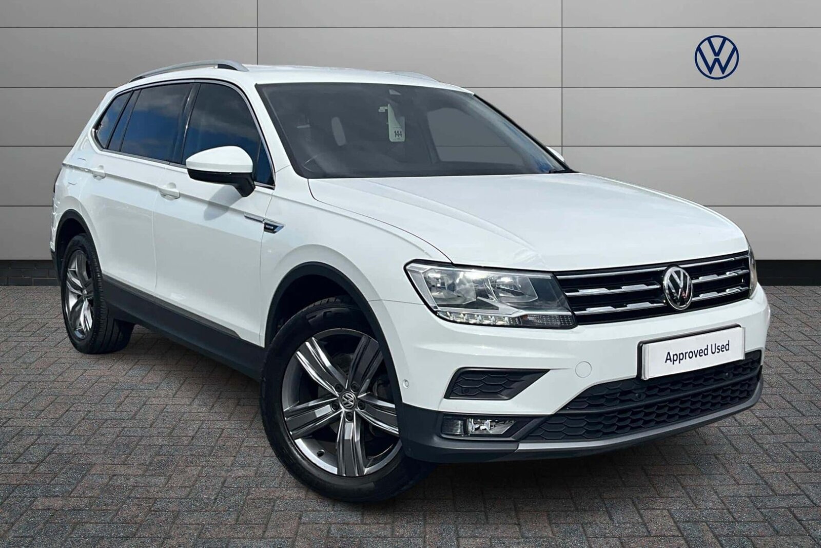 Main listing image - Volkswagen Tiguan Allspace