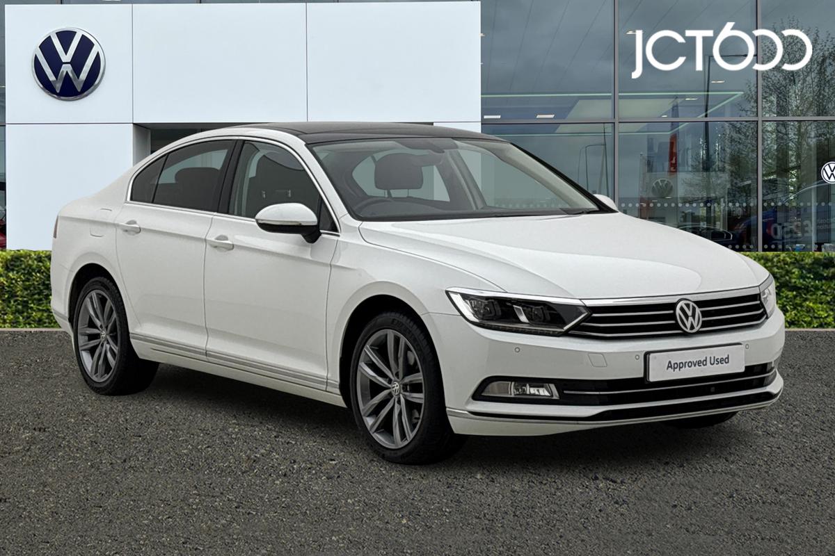 Main listing image - Volkswagen Passat