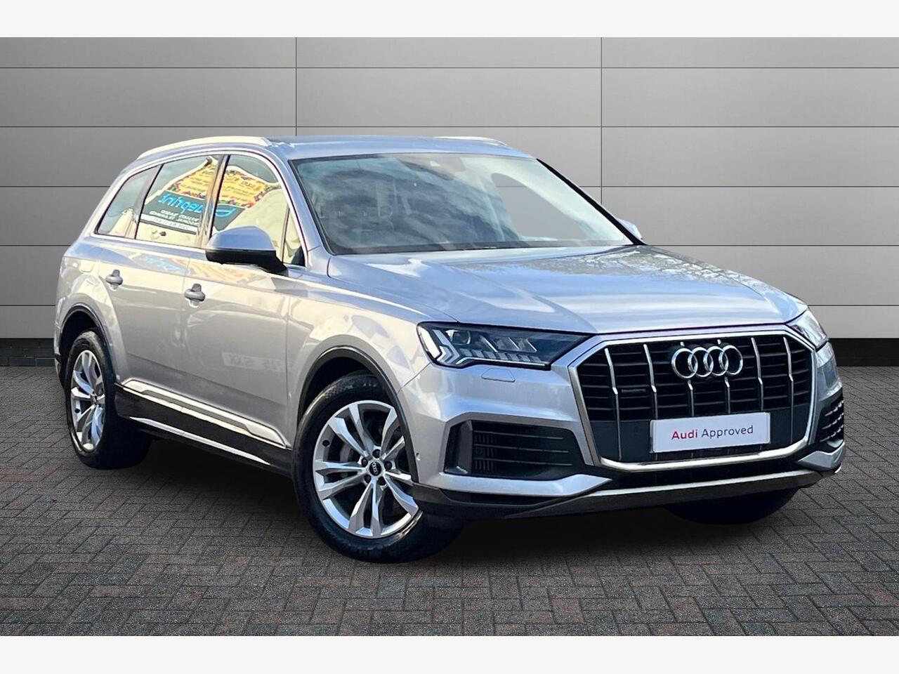 Main listing image - Audi Q7