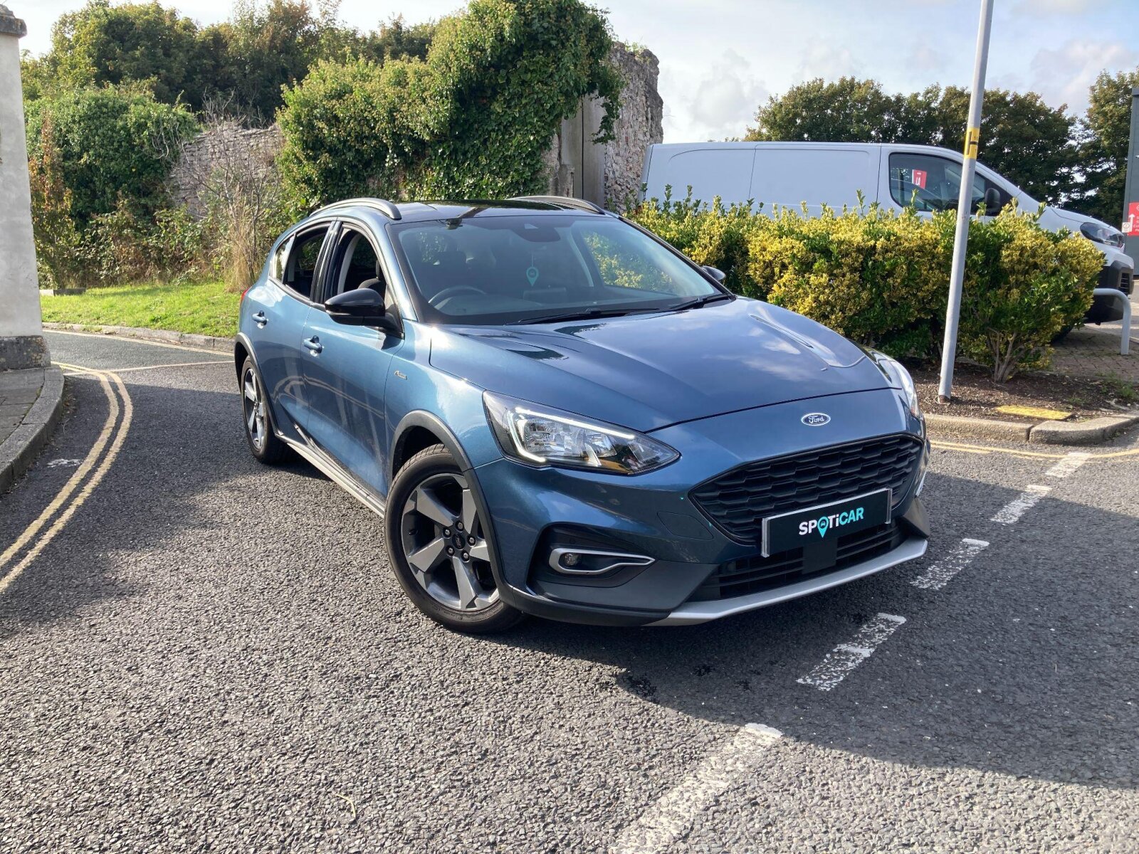 Main listing image - Ford Focus Active