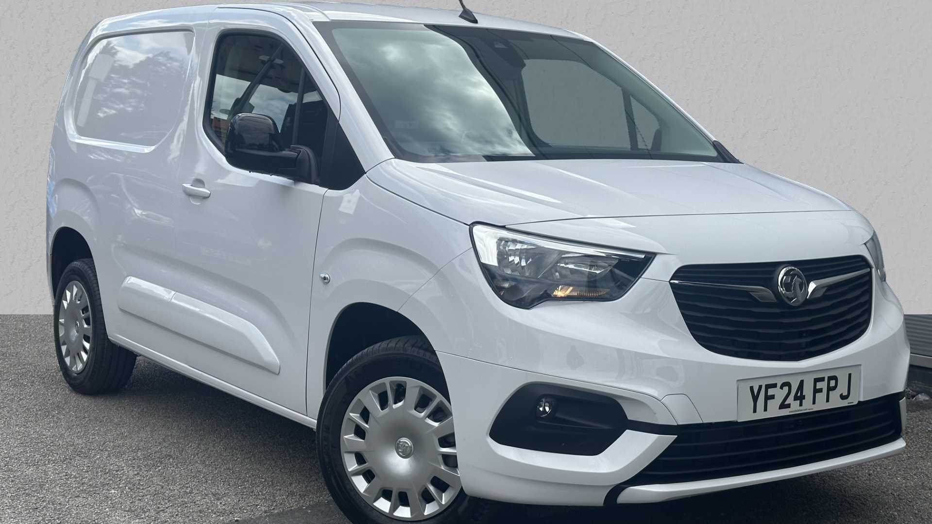 Main listing image - Vauxhall Combo Cargo