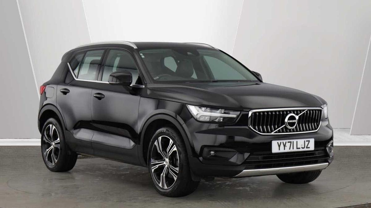 Main listing image - Volvo XC40