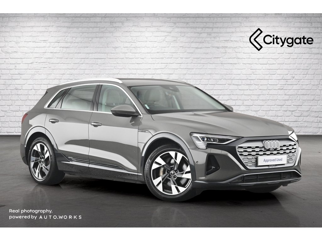 Main listing image - Audi Q8