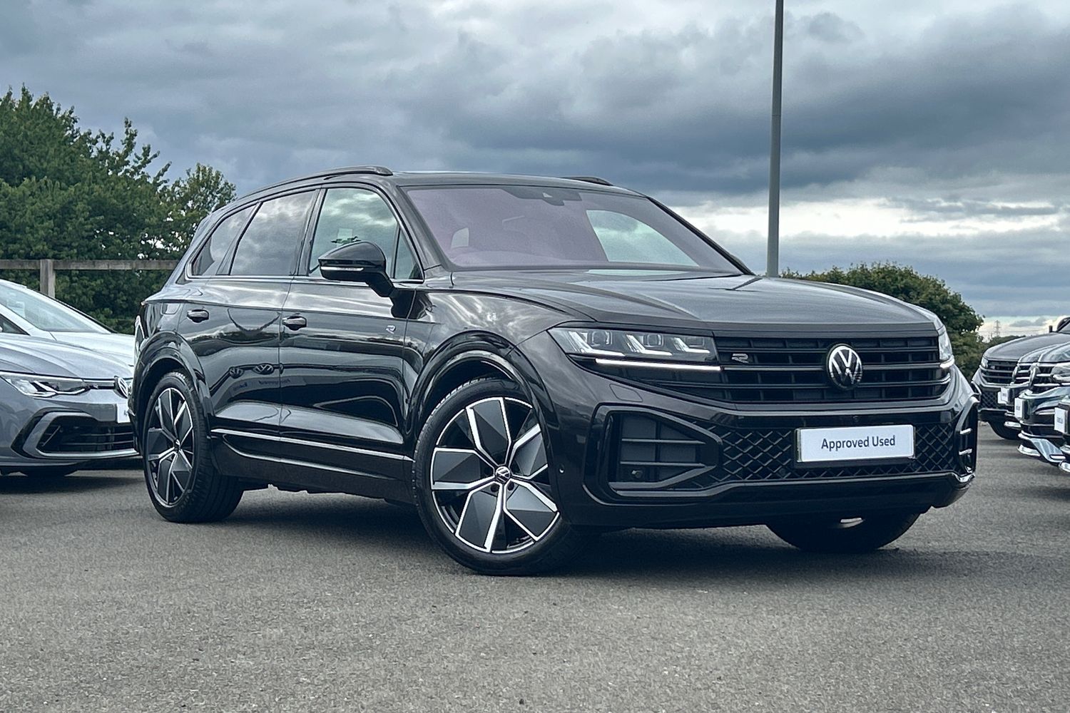 Main listing image - Volkswagen Touareg