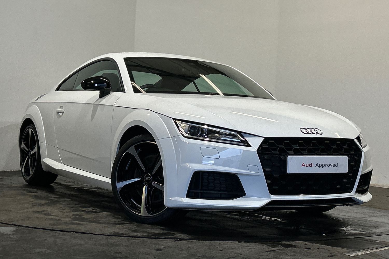 Main listing image - Audi TT