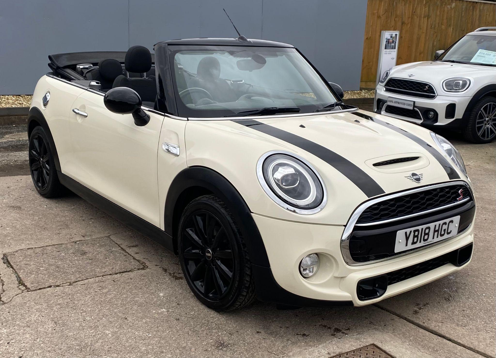 Main listing image - MINI Convertible