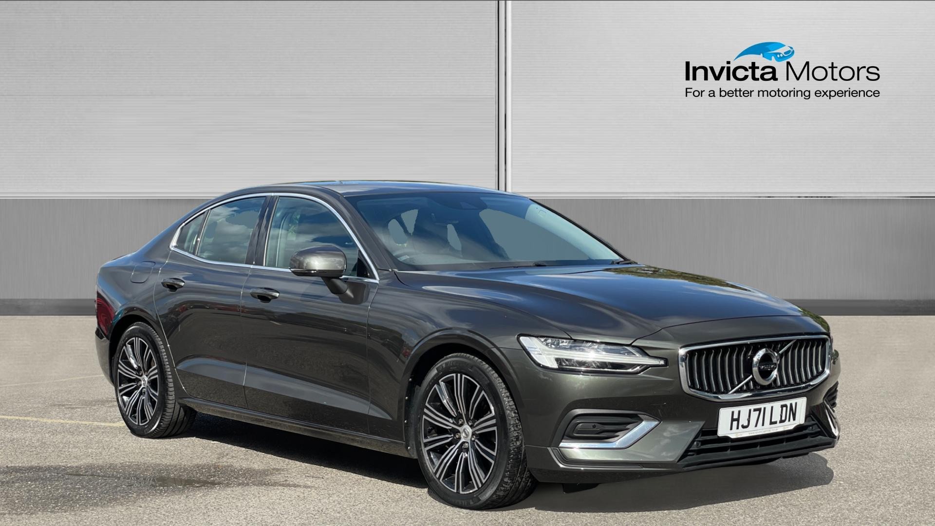 Main listing image - Volvo S60