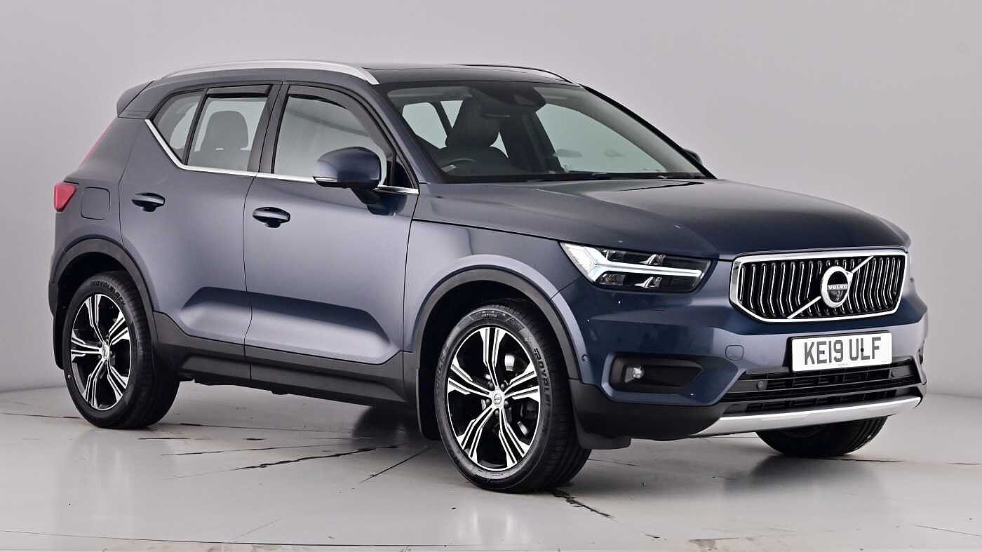 Main listing image - Volvo XC40