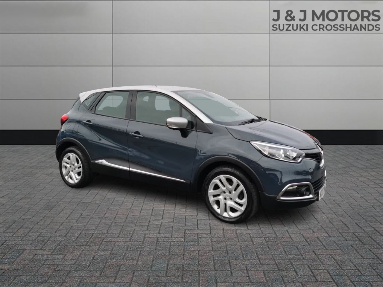 Main listing image - Renault Captur