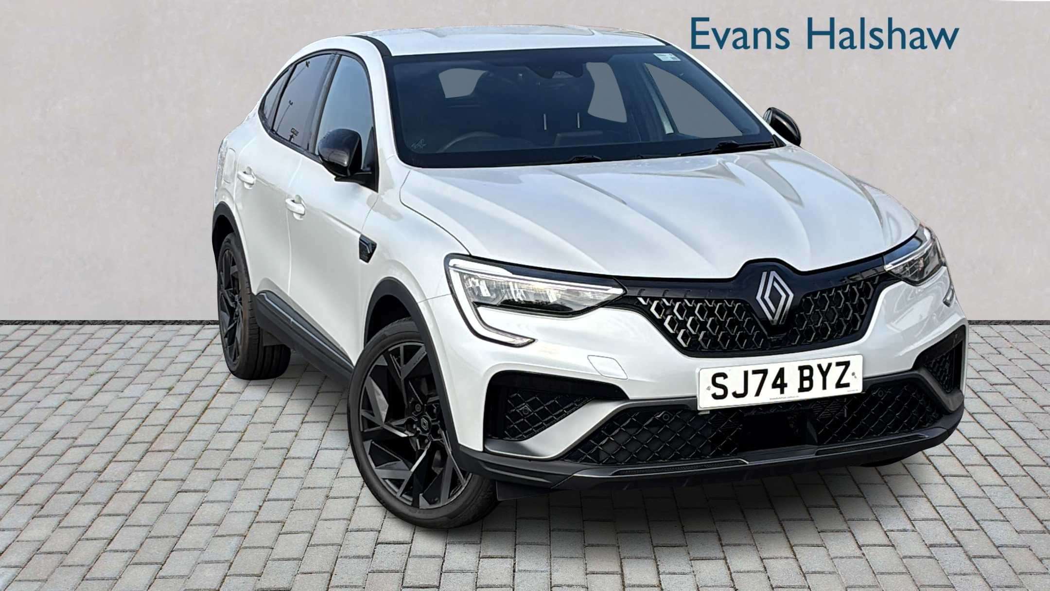 Main listing image - Renault Arkana