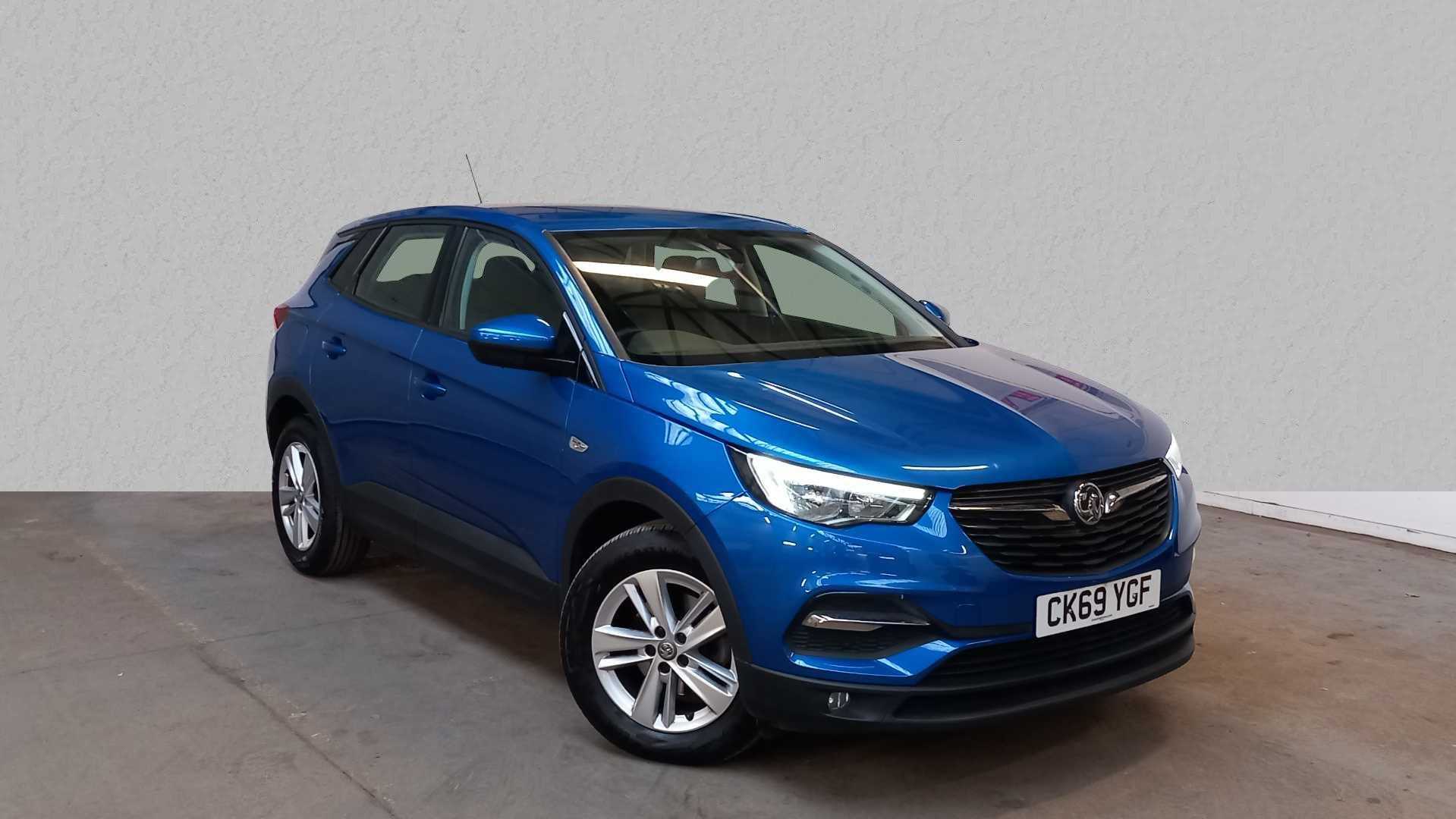 Main listing image - Vauxhall Grandland X