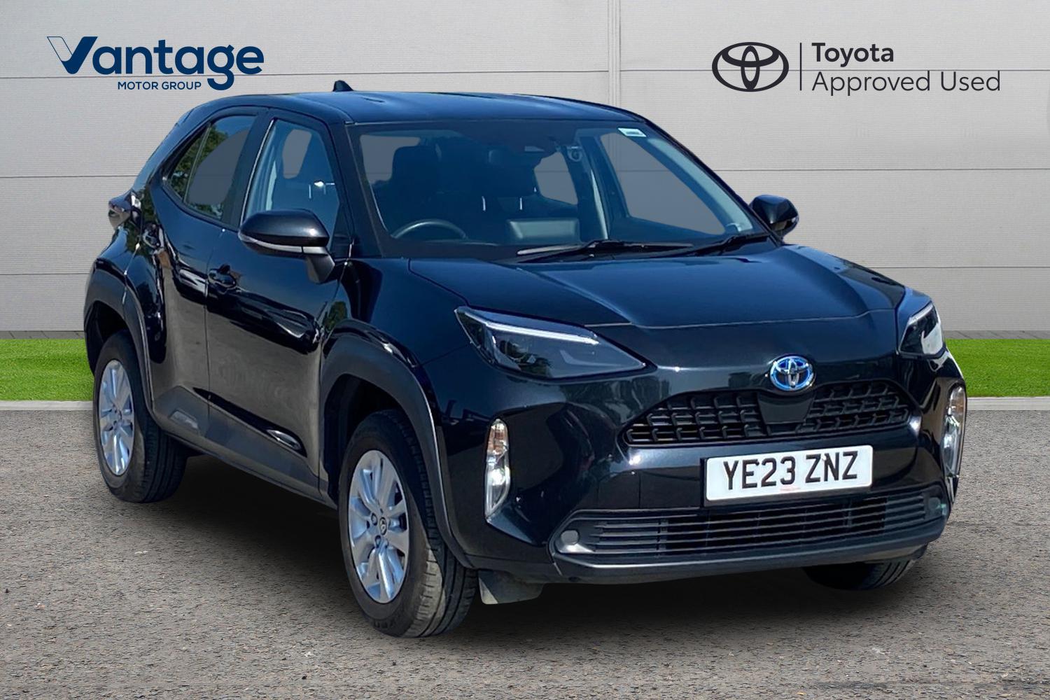 Main listing image - Toyota Yaris Cross