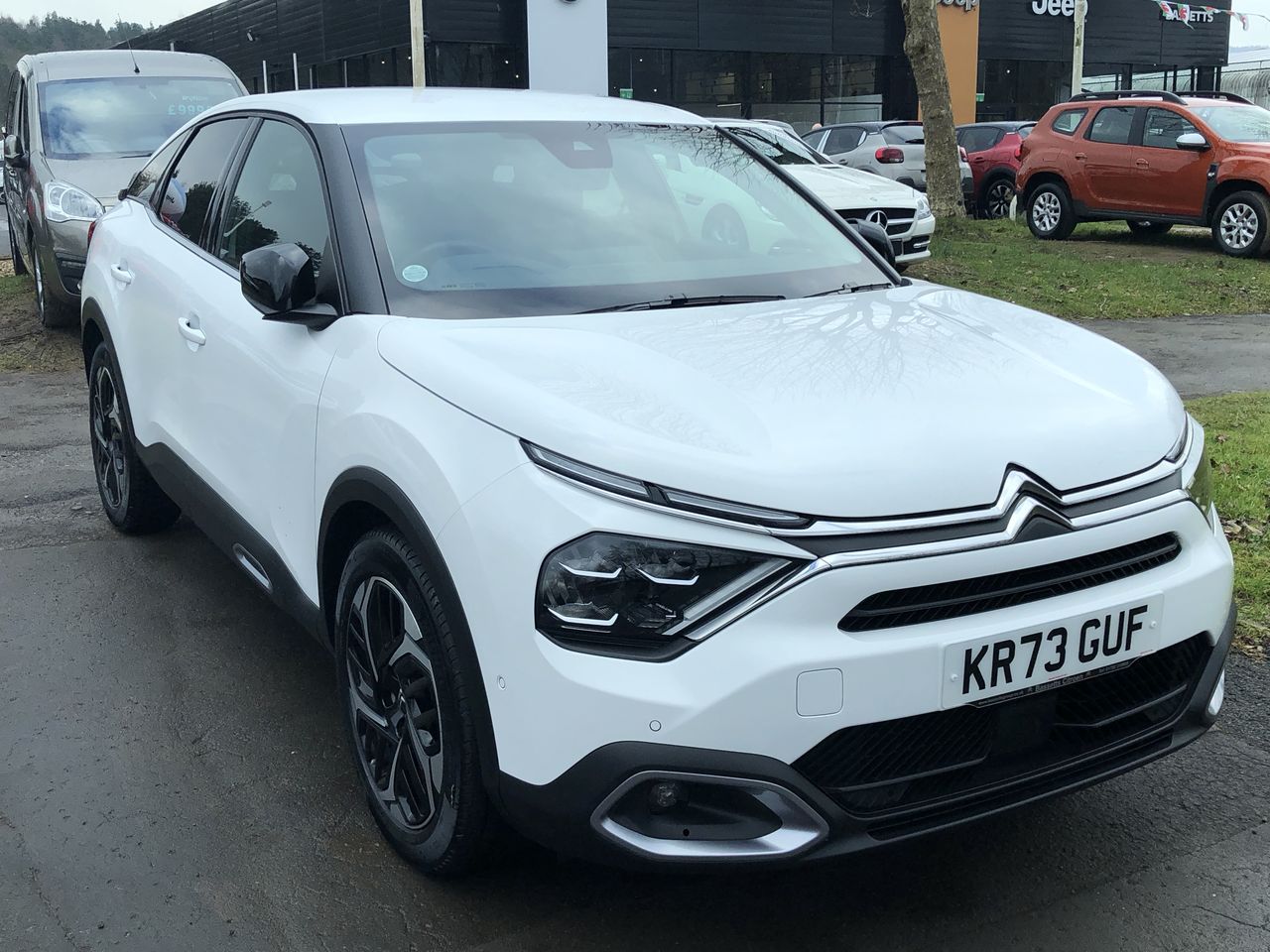 Main listing image - Citroen C4