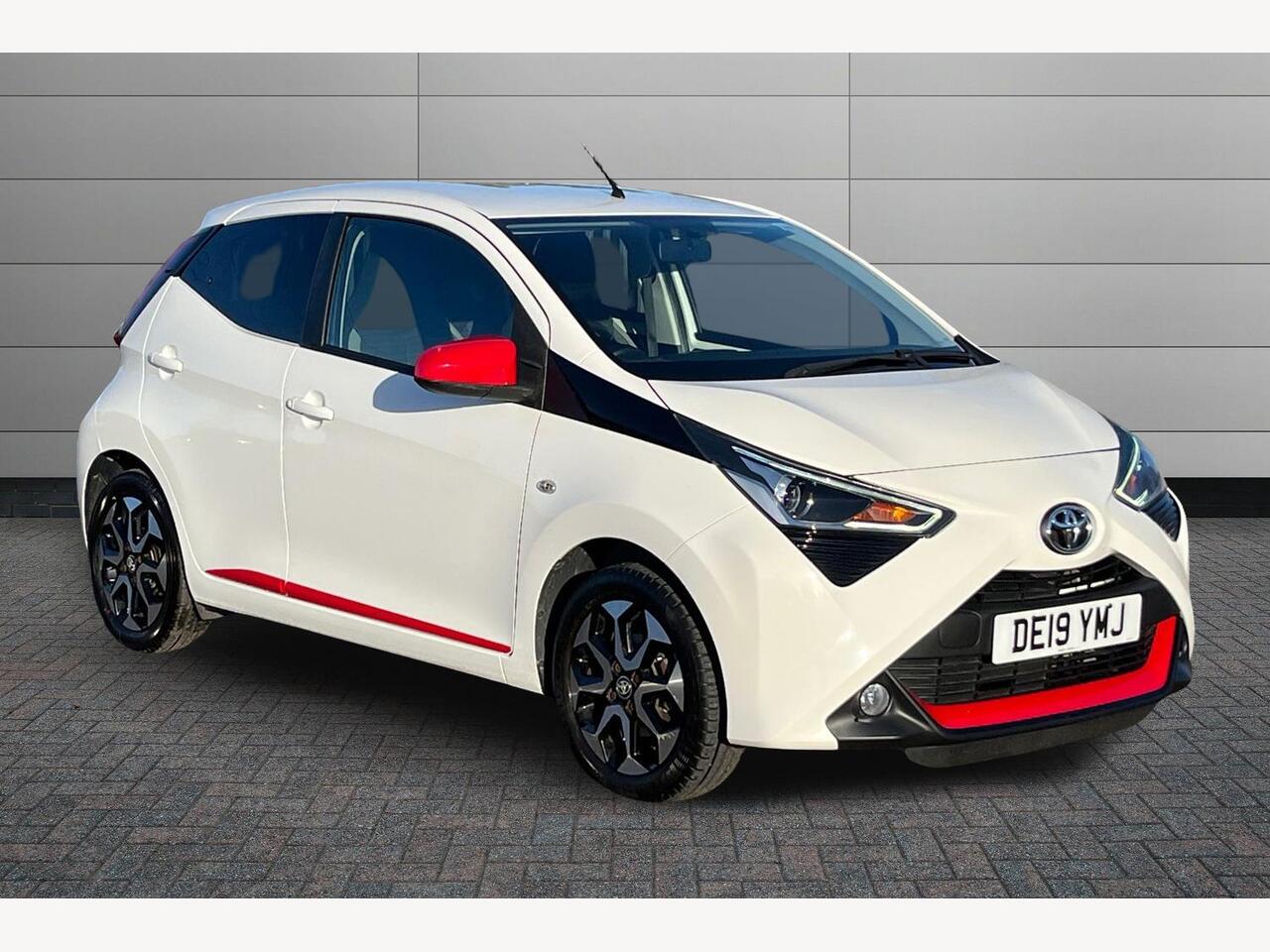 Main listing image - Toyota Aygo