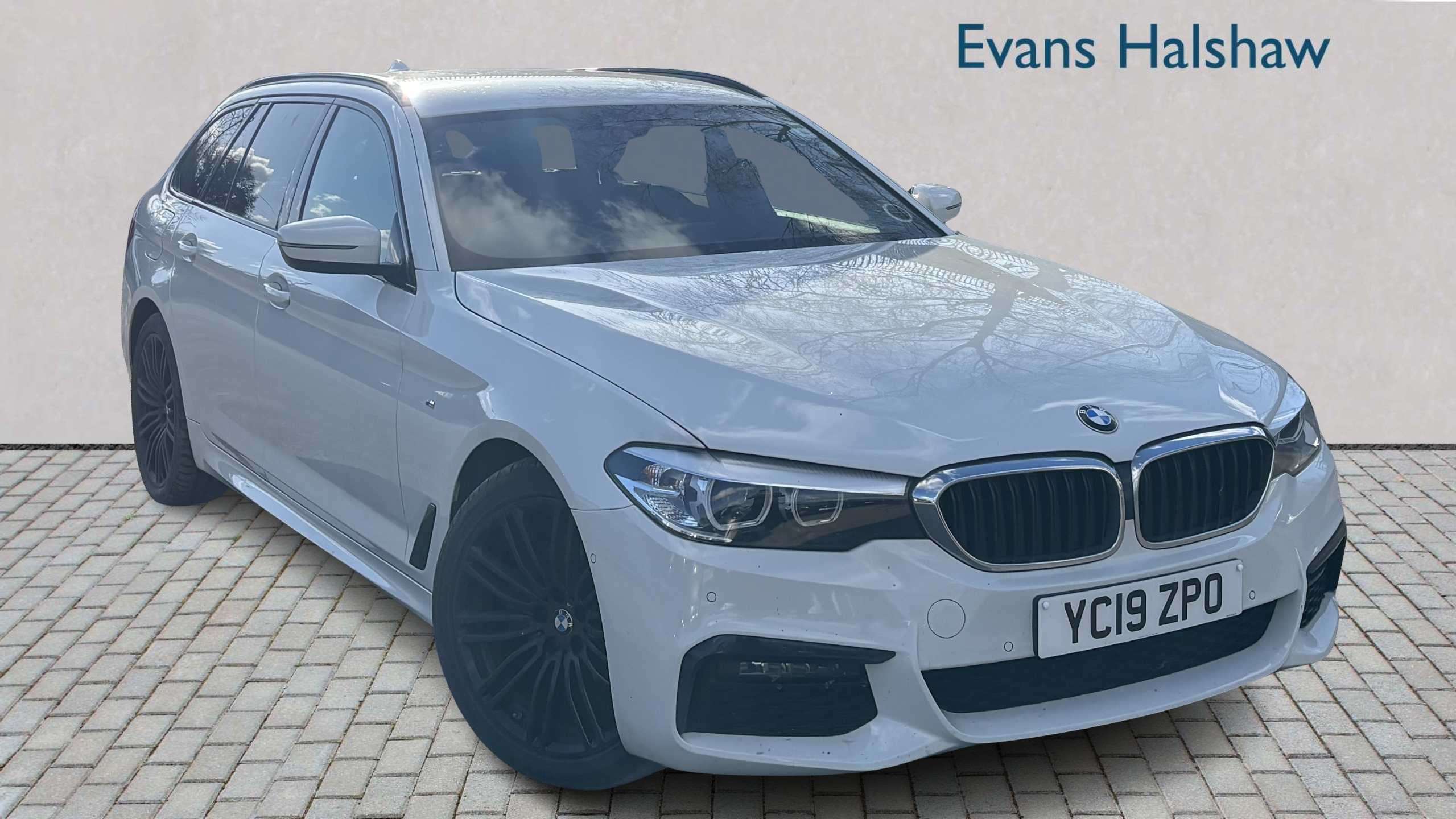 Main listing image - BMW 5 Series Touring