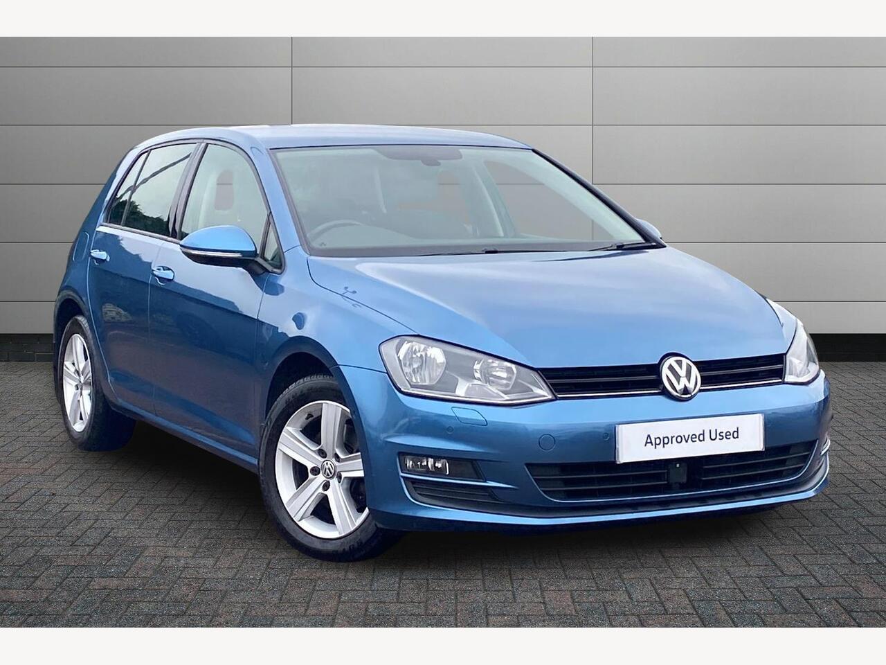 Main listing image - Volkswagen Golf