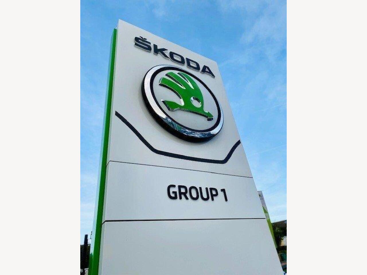 Main listing image - Audi Q8