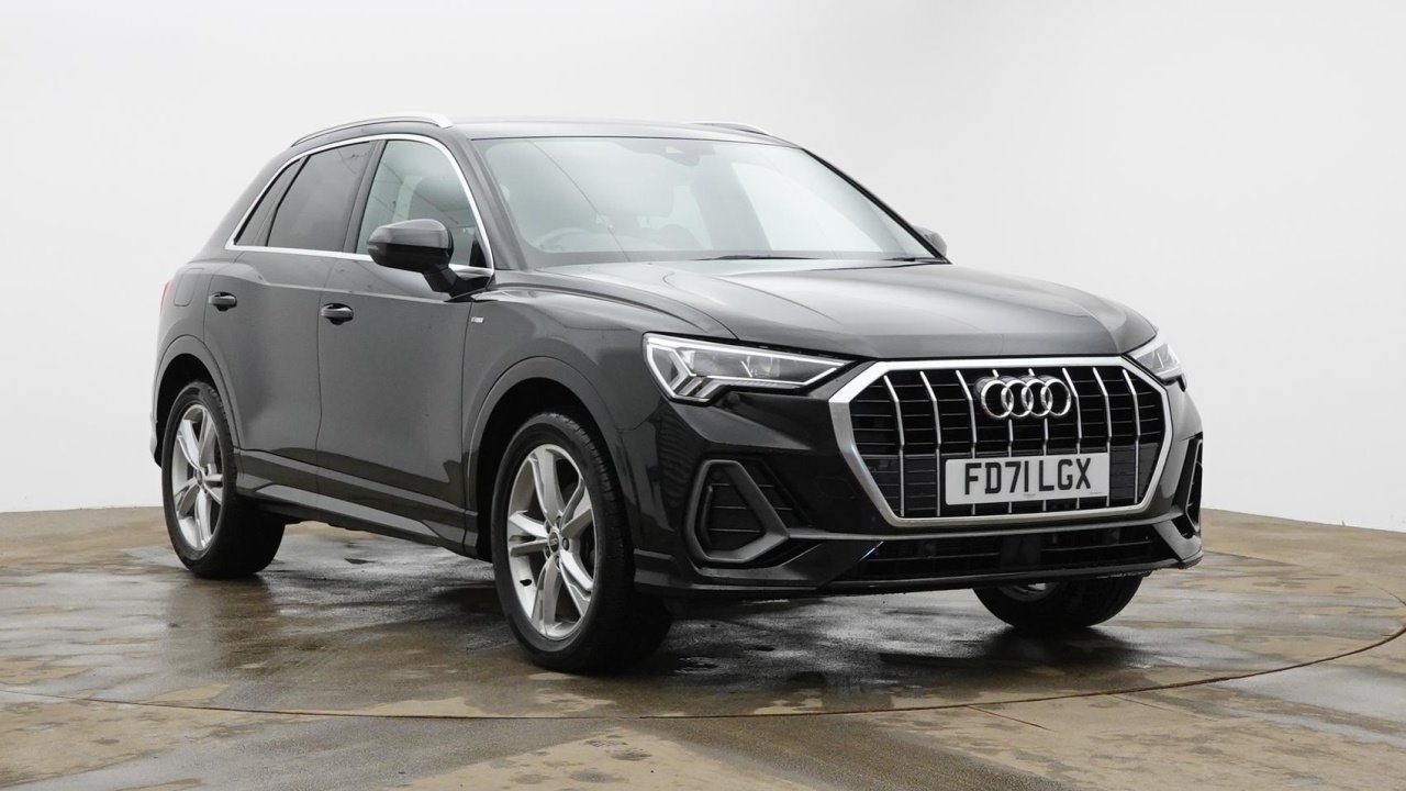 Main listing image - Audi Q3