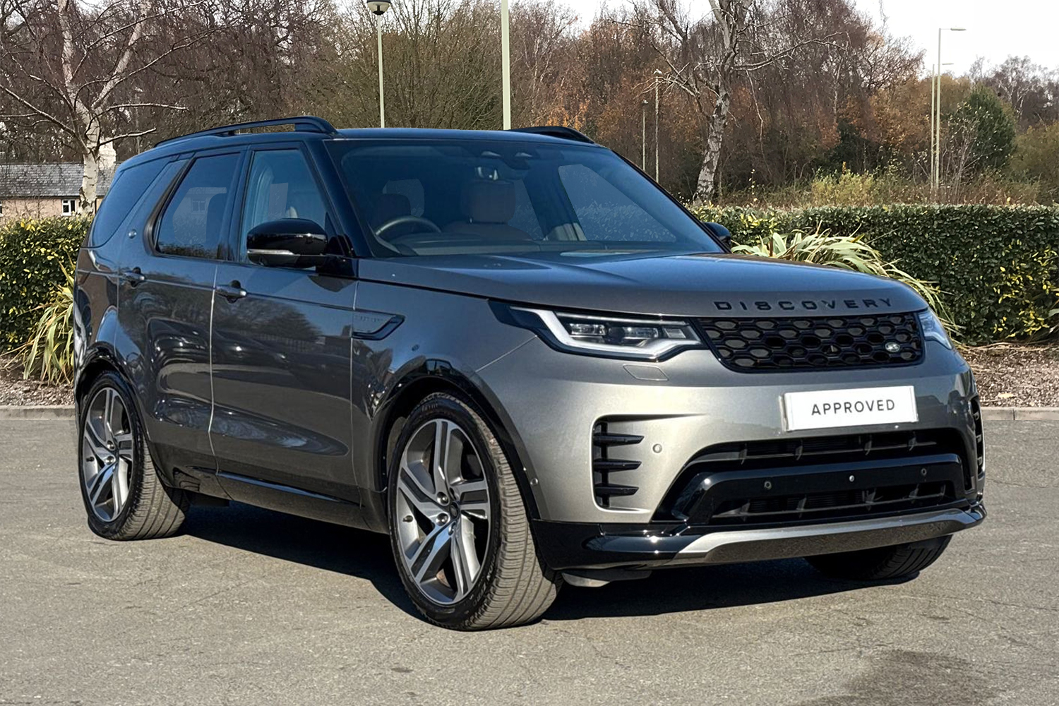 Main listing image - Land Rover Discovery