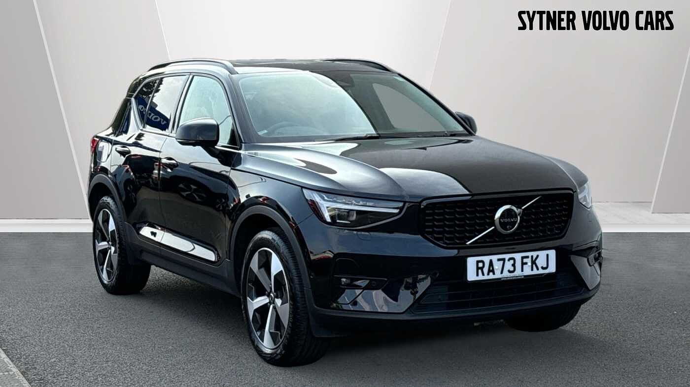 Main listing image - Volvo XC40