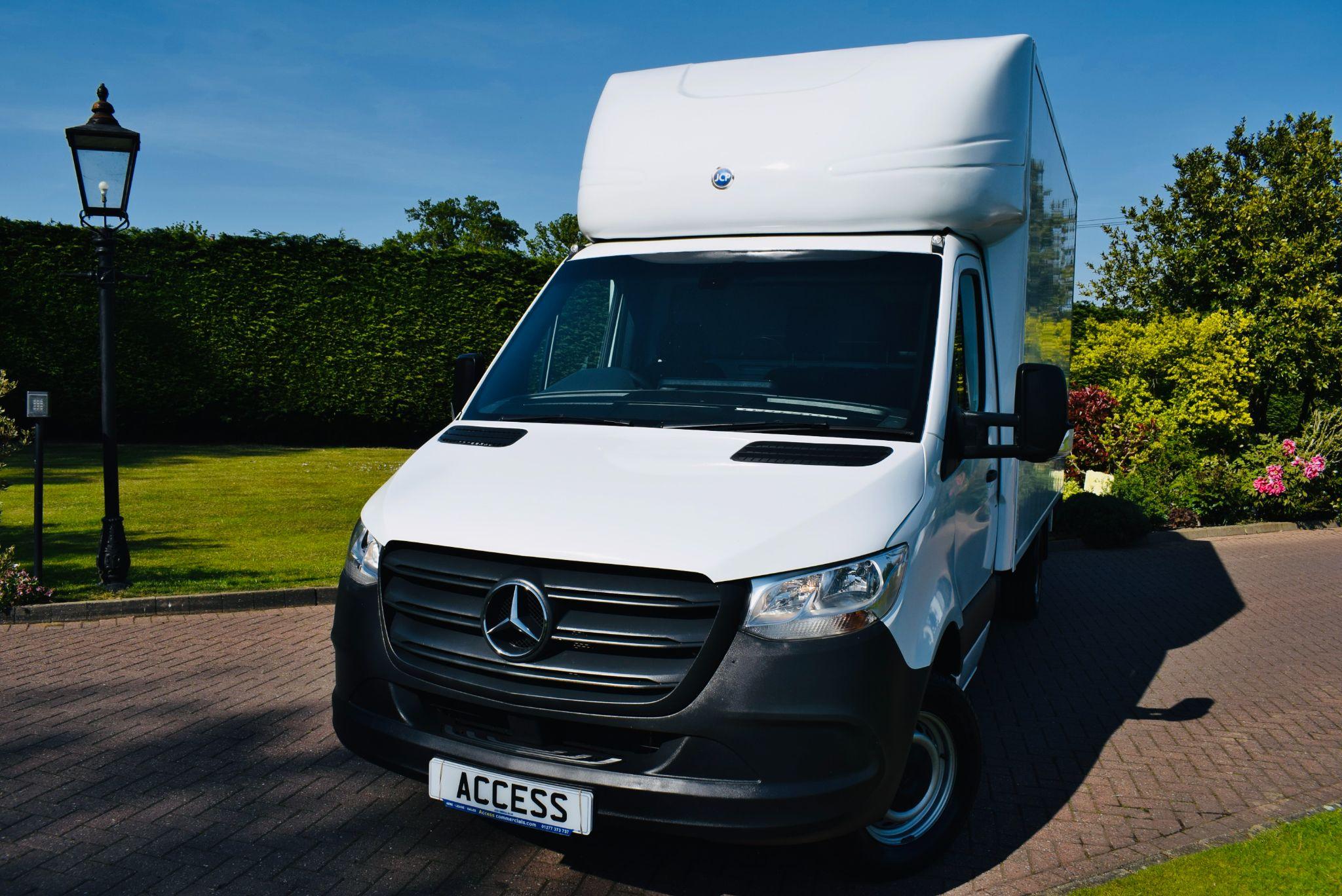 Main listing image - Mercedes-Benz Sprinter